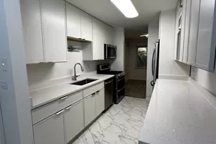 6818 Roberts Dr, Woodridge, IL 60517 - Photo 15