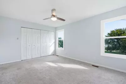 369 Trailside Court, Carol Stream, IL 60188 - Photo 15