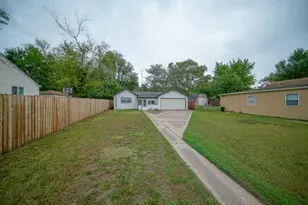 2726 9th St, Rockford, IL 61109 - Photo 3
