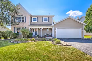 654 Matthew Ln, Carol Stream, IL 60188 - Photo 1