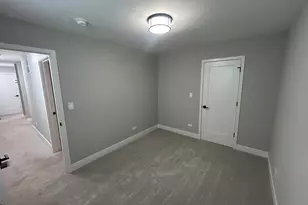 2850 W Harrison St, Chicago, IL 60612 - Photo 11