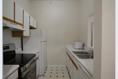 1490 Spring Brook Court #2A, Round Lake Beach, IL 60073 - Photo 5