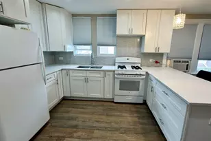 5849 W Wilson Ave, Chicago, IL 60630 - Photo 21