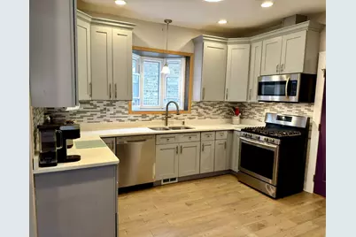 5849 W Wilson Avenue, Chicago, IL 60630 - Photo 13
