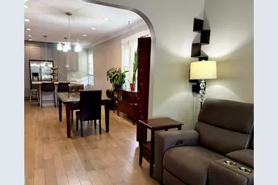 5849 W Wilson Avenue, Chicago, IL 60630 - Photo 7