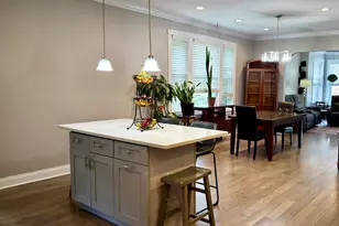 5849 W Wilson Ave, Chicago, IL 60630 - Photo 11