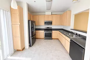 93 Cantal Ct, Wheeling, IL 60090 - Photo 3