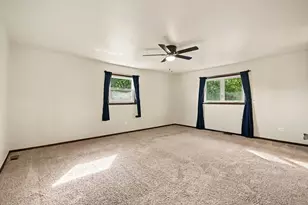 8533 W Sun Valley Dr, Palos Hills, IL 60465 - Photo 17
