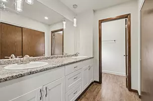 8533 W Sun Valley Dr, Palos Hills, IL 60465 - Photo 15