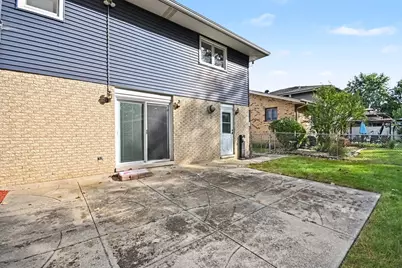 8533 W Sun Valley Drive, Palos Hills, IL 60465 - Photo 25
