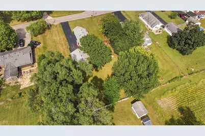 245 W Southmor Road, Morris, IL 60450 - Photo 31