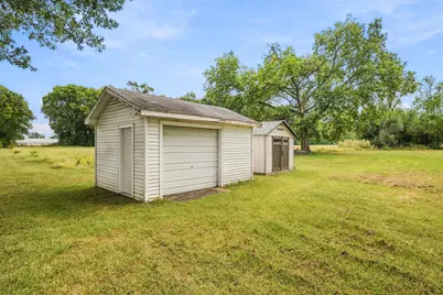 245 W Southmor Road, Morris, IL 60450 - Photo 27
