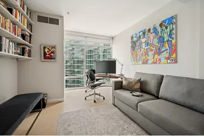 510 W Erie Street #1201, Chicago, IL 60654 - Photo 17