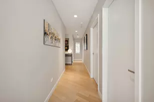 510 W Erie St, Chicago, IL 60654 - Photo 11