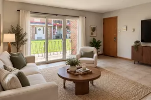 6436 W 64th Pl, Chicago, IL 60638 - Photo 5