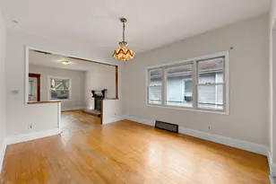 13 W 37th St, Steger, IL 60475 - Photo 9