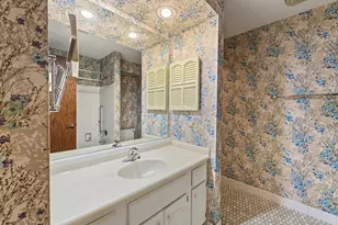 101 Old Oak Dr, Buffalo Grove, IL 60089 - Photo 23