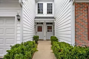26 Tyler Ct, Streamwood, IL 60107 - Photo 3