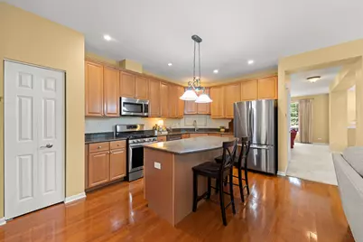 353 Bradbury Lane, Bartlett, IL 60103 - Photo 9