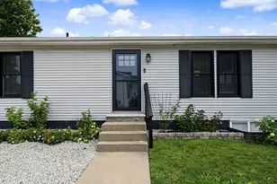 22 Geneva Ct, Bloomington, IL 61704 - Photo 27