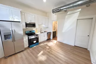 2057 W Roscoe St, Chicago, IL 60618 - Photo 7