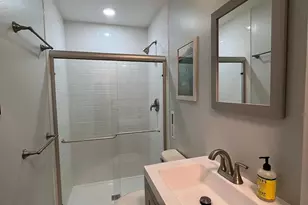 1034 Chestnut St, Deerfield, IL 60015 - Photo 9
