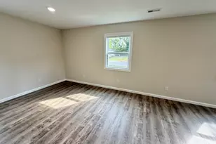 868 E 2nd St, Centralia, IL 62801 - Photo 7