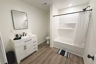 868 E 2nd St, Centralia, IL 62801 - Photo 11