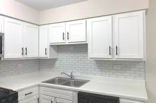 621 Tralee Ct, Schaumburg, IL 60193 - Photo 11