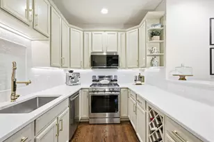 524 N Hermitage Ave, Chicago, IL 60622 - Photo 11
