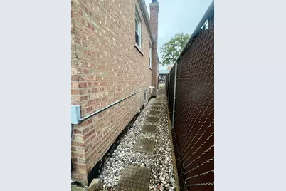 3820 W 57th Place, Chicago, IL 60629 - Photo 21