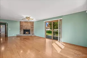 105 Haverhill Ln, Schaumburg, IL 60193 - Photo 13