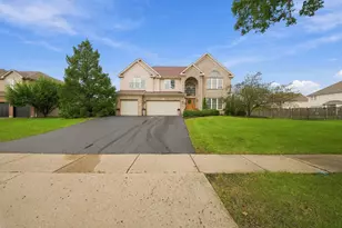 3630 White Deer Dr, Algonquin, IL 60102 - Photo 1