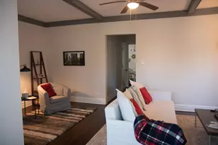 3249 W Wilson Ave, Chicago, IL 60625 - Photo 3