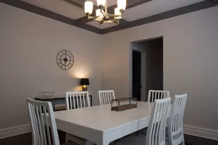 3249 W Wilson Ave, Chicago, IL 60625 - Photo 9