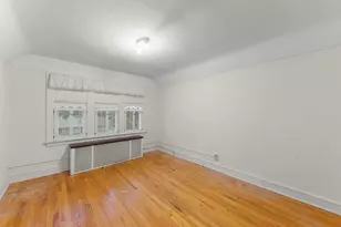 421 W Alexander Blvd, Elmhurst, IL 60126 - Photo 13