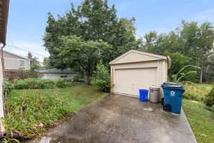 421 W Alexander Blvd, Elmhurst, IL 60126 - Photo 19