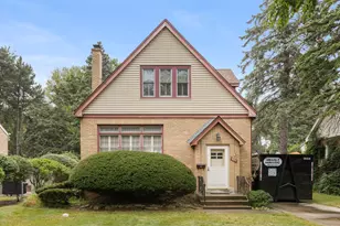 421 W Alexander Blvd, Elmhurst, IL 60126 - Photo 1