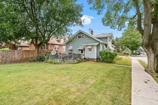 2302 Broadway, Rockford, IL 61104 - Photo 31