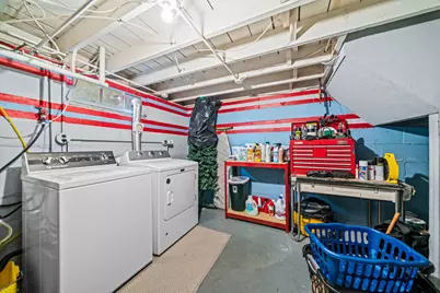 2302 Broadway, Rockford, IL 61104 - Photo 21