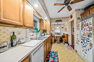 2302 Broadway, Rockford, IL 61104 - Photo 5