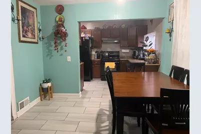 3425 W 63rd Place, Chicago, IL 60629 - Photo 11