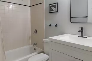 1344 N North Park Avenue, Chicago, IL 60610 - Photo 17