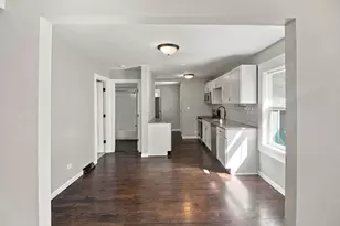 217 N Warwick Ave, Westmont, IL 60559 - Photo 9