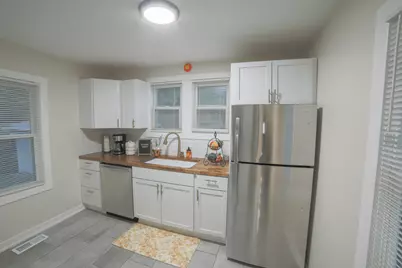 1030 Charles Street, Aurora, IL 60506 - Photo 11