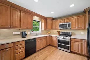 2105 Bent Tree Dr, Geneva, IL 60134 - Photo 7