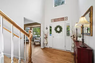 2105 Bent Tree Dr, Geneva, IL 60134 - Photo 3