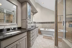 1356 Green Pheasant Ln, Batavia, IL 60510 - Photo 5