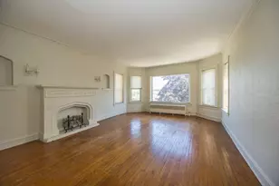 8722 S Harper Ave, Chicago, IL 60619 - Photo 3
