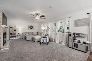 525 Poplar Ave, Antioch, IL 60002 - Photo 3